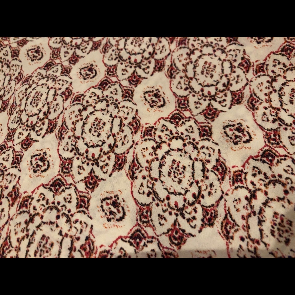 Red/Off-white Patterned Crop Top - Picture 2 of 2